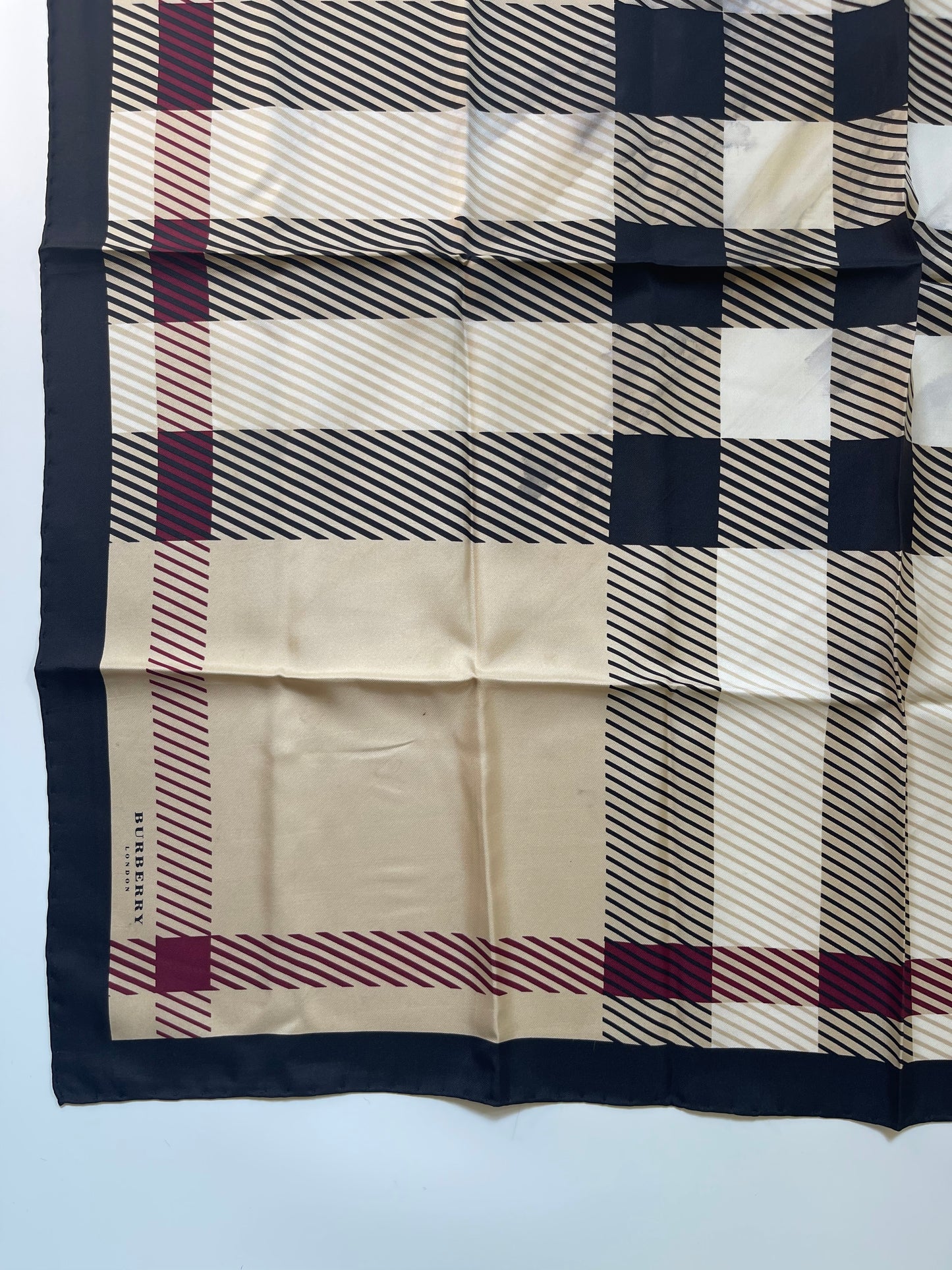 Burberry scarf